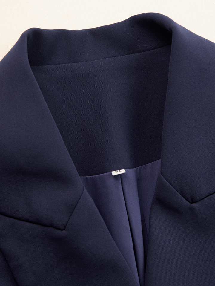 Nina Getailleerde Midi Jurk met Knoopdetails