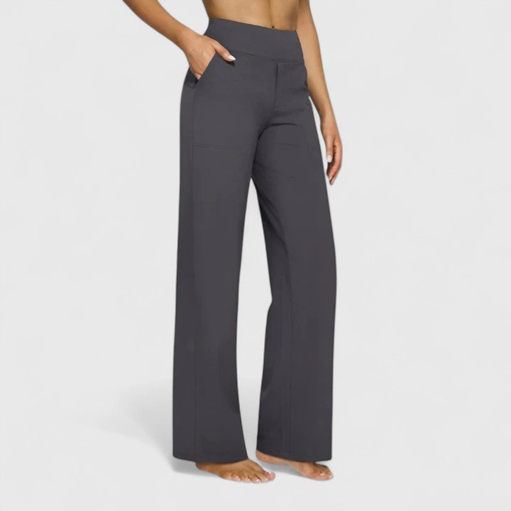 Hilary Stijlvolle Broek met Knoopdetails