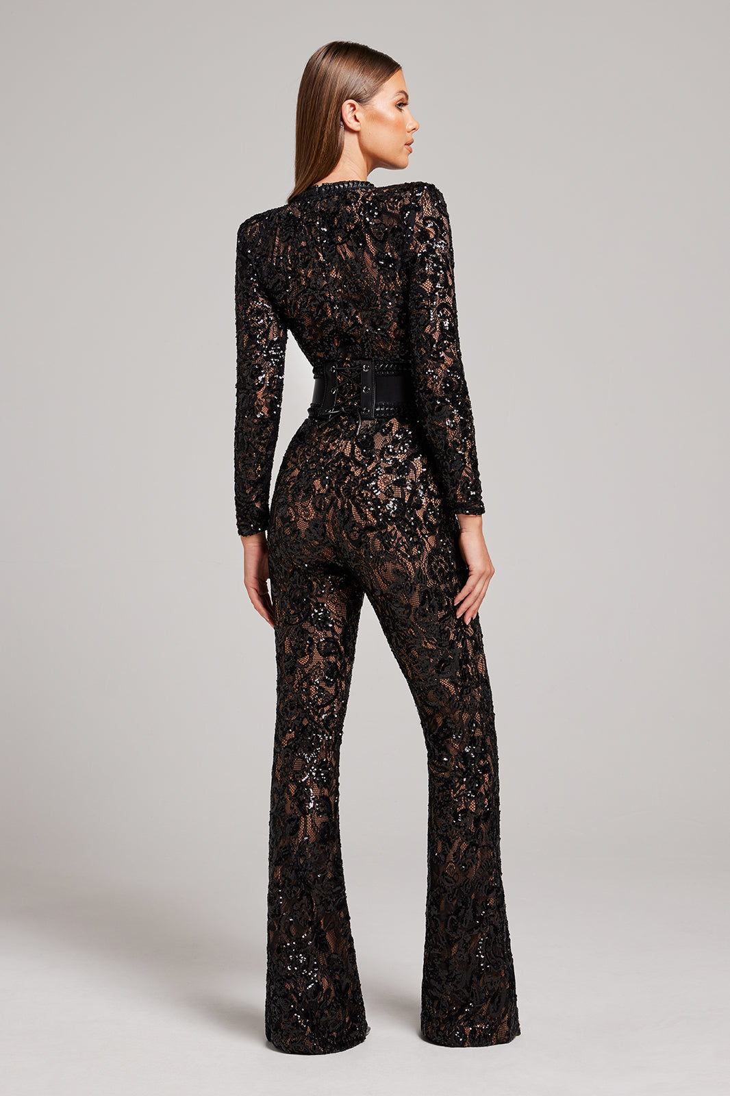 Fiora Tijdloze Jumpsuit met Kant