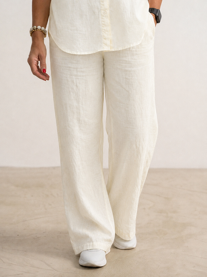 Vivian Getailleerde Set met Knoopdetails