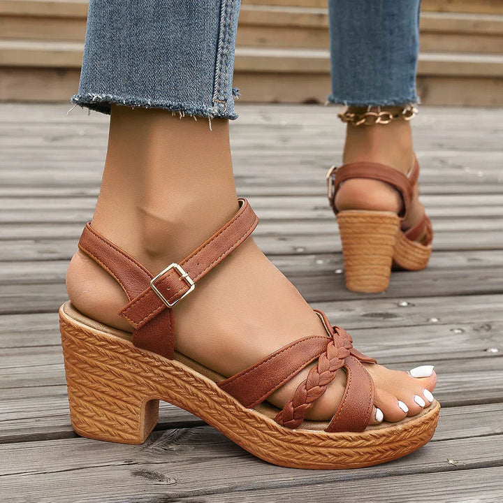 Nova Elegante Sandalen met Blokhak