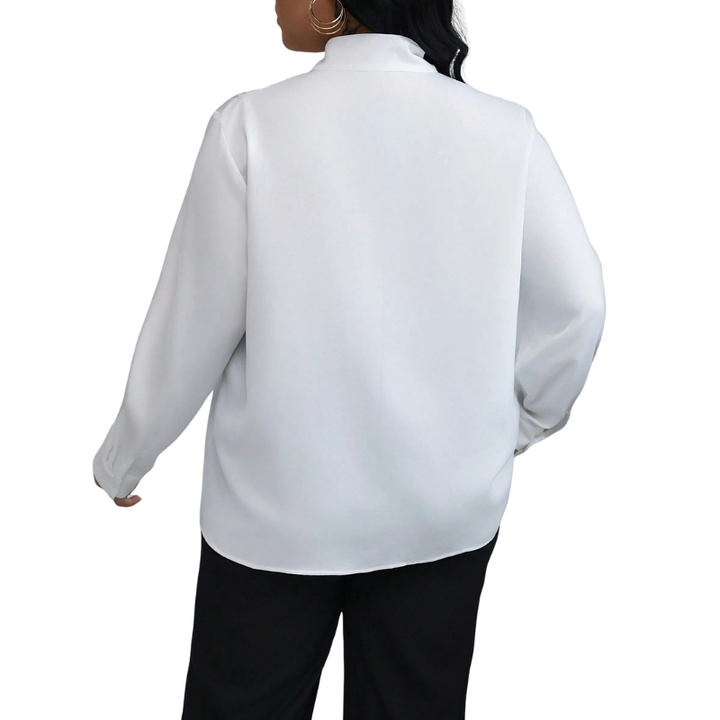 Hanna Getailleerde Blouse met Hoge hals