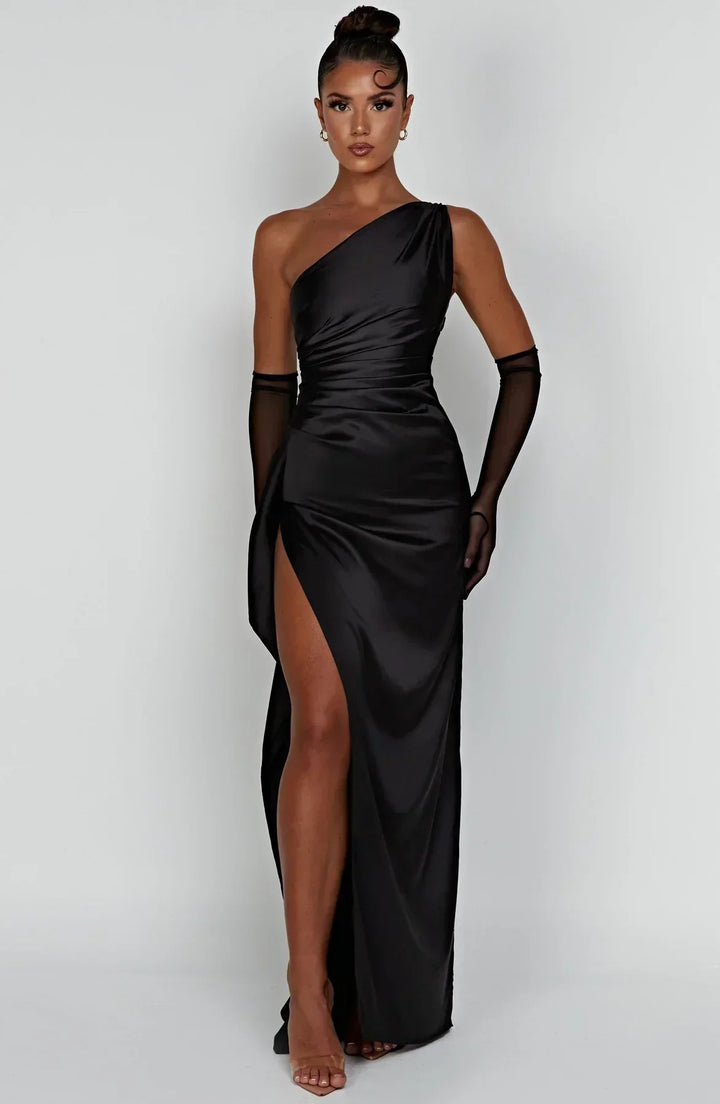 Elara Getailleerde Jurk met One-shoulder