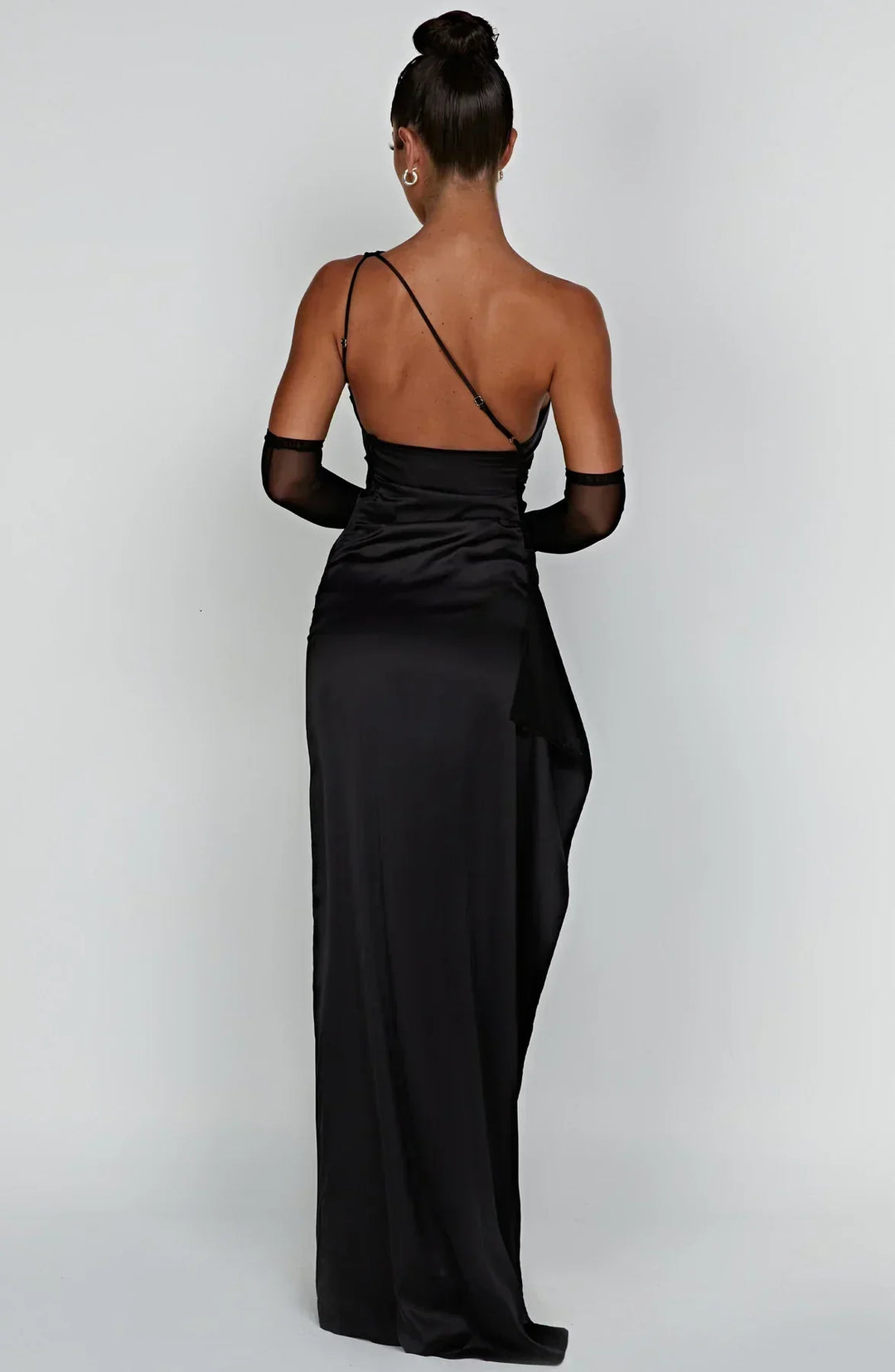 Elara Getailleerde Jurk met One-shoulder