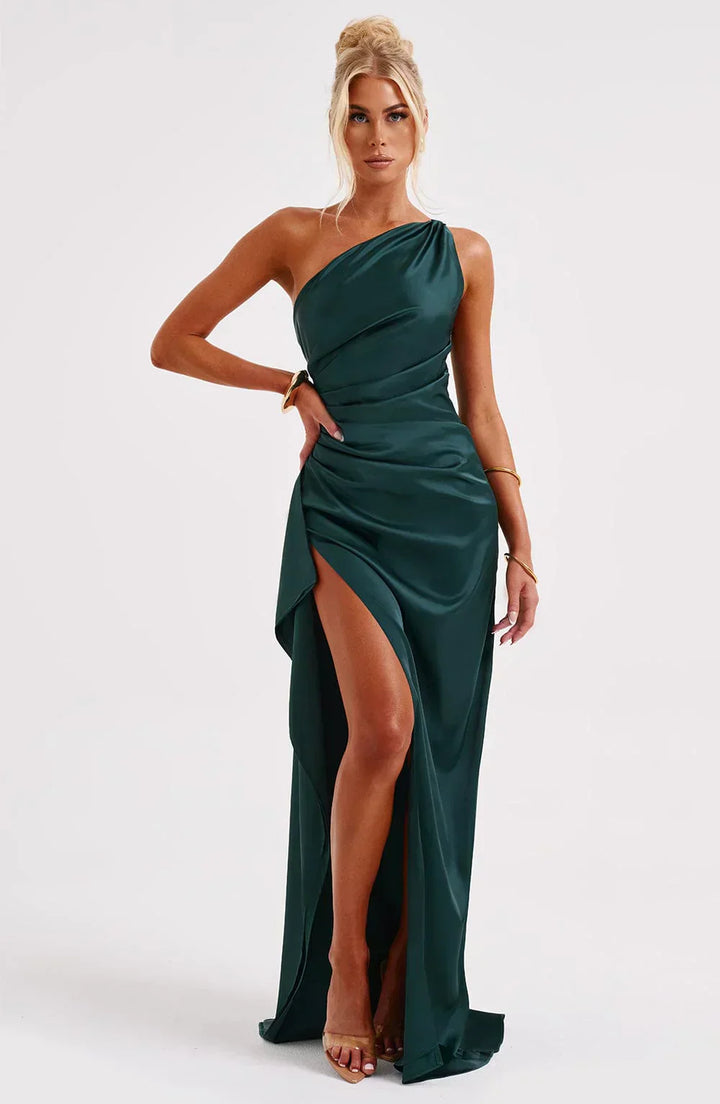 Elara Getailleerde Jurk met One-shoulder