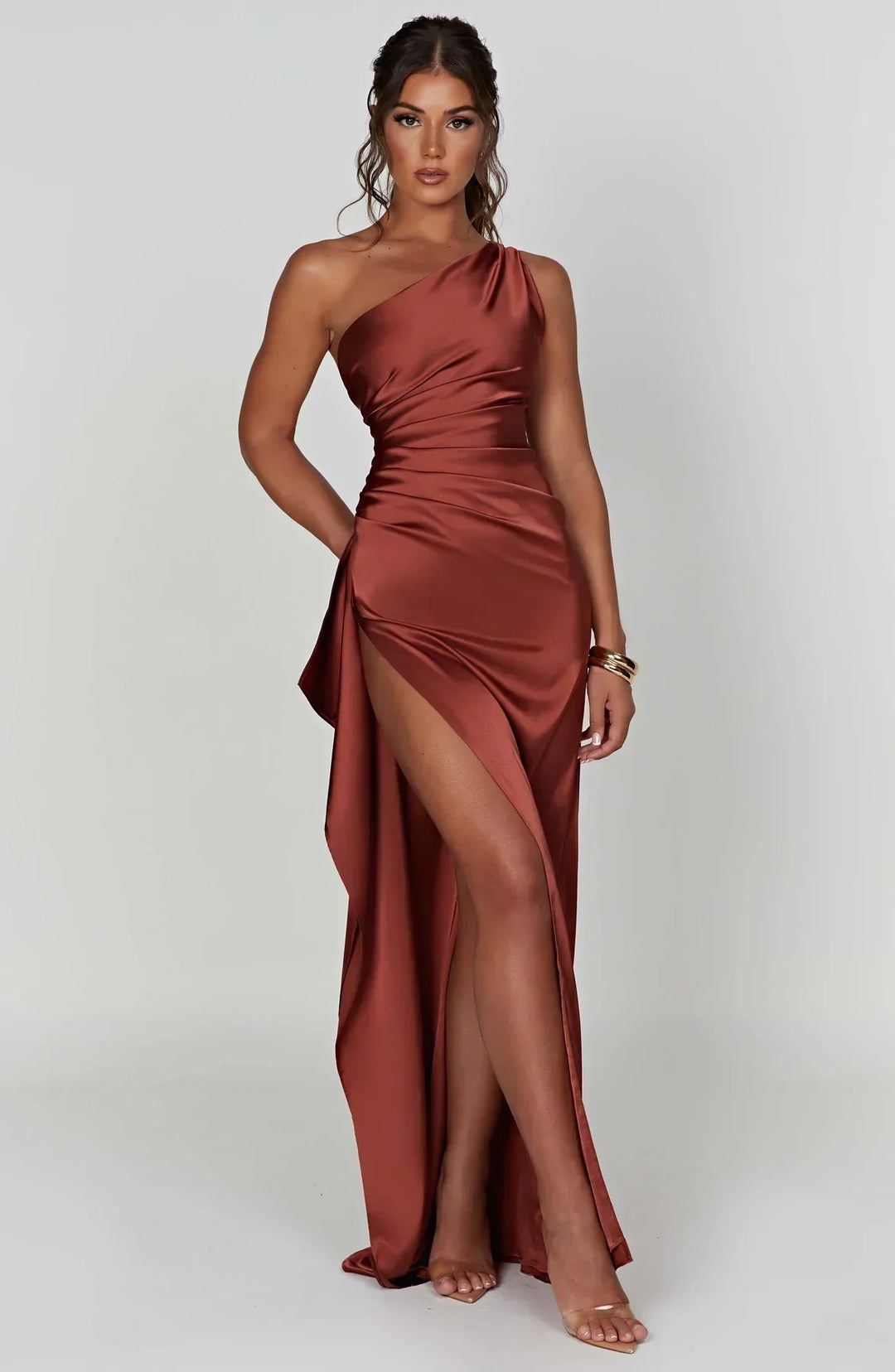 Elara Getailleerde Jurk met One-shoulder
