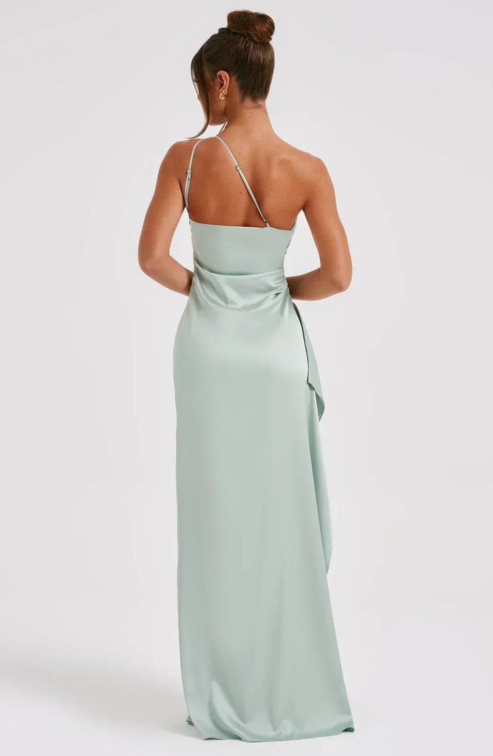Elara Getailleerde Jurk met One-shoulder