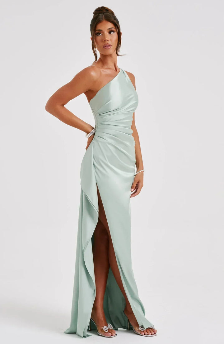 Elara Getailleerde Jurk met One-shoulder