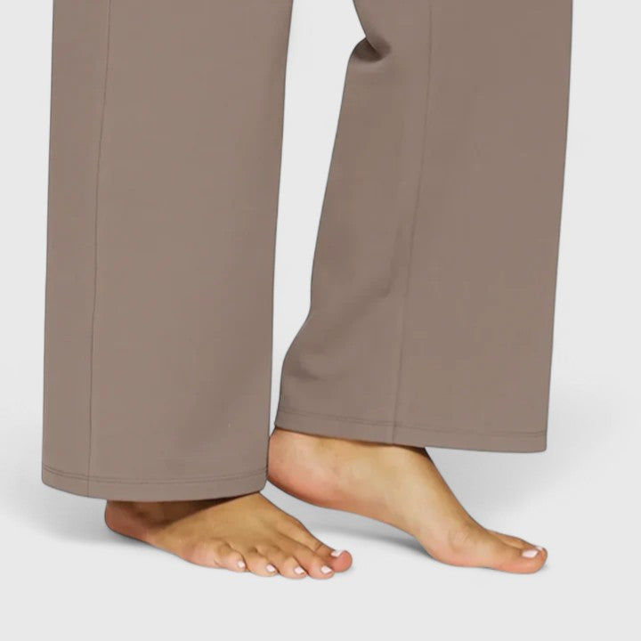 Hilary Stijlvolle Broek met Knoopdetails