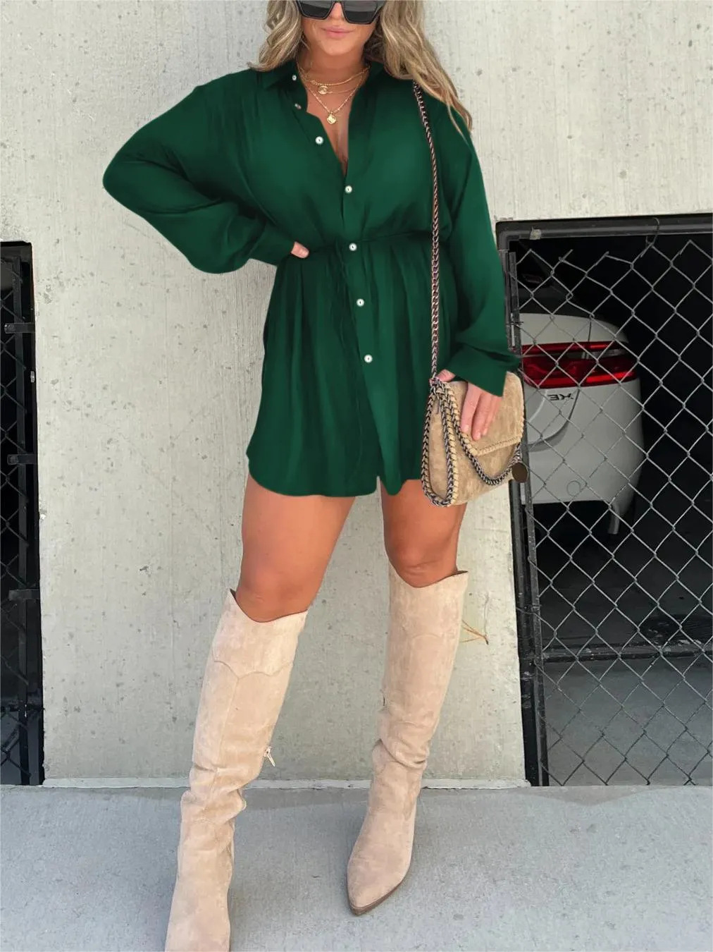 Catalina Stijlvolle Jurk met Knoopdetails