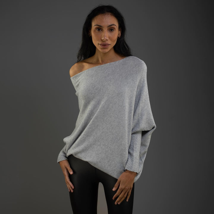 Celestina Relaxte Trui met Off-shoulder