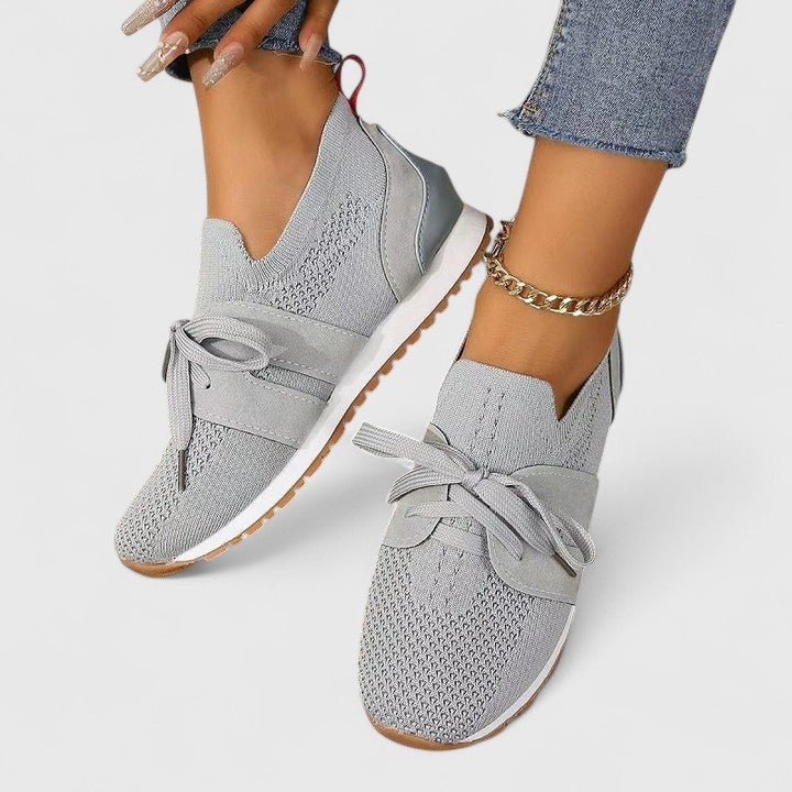 Mikhailah Elegante Sneakers
