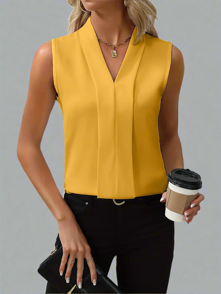 Claire Tijdloze Blouse met V-hals