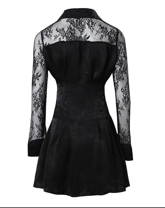 Evangeline Tijdloze Mini Jurk met Knoopdetails