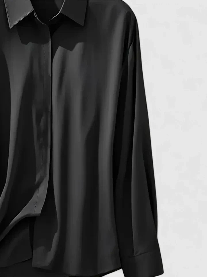 Felicity Tijdloze Blouse met Knoopdetails