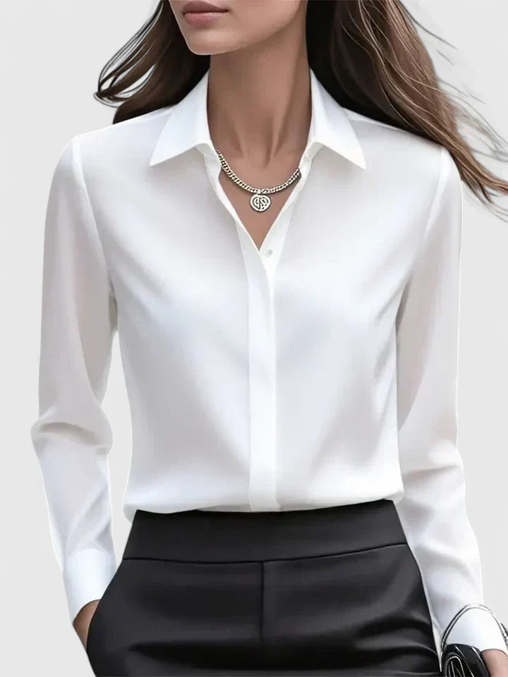 Felicity Tijdloze Blouse met Knoopdetails