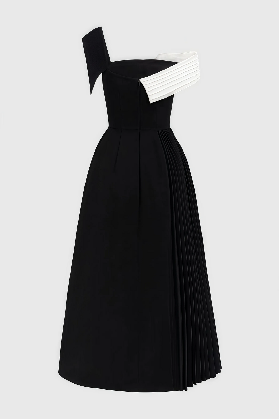 Liv Getailleerde Midi Jurk met Off-shoulder