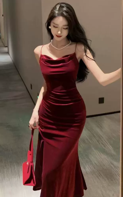 Hilde Verfijnde Maxi Jurk met Off-shoulder