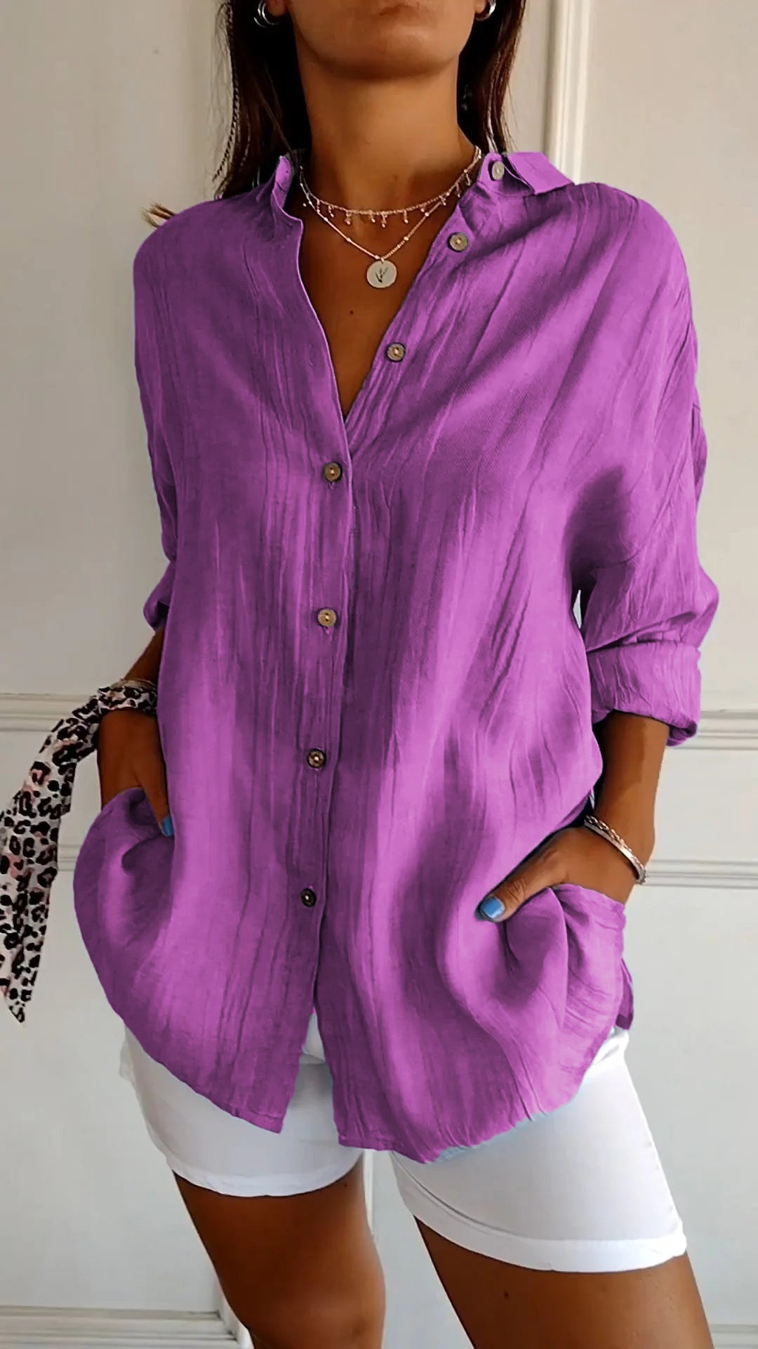 Azure Relaxte Blouse met Knoopdetails