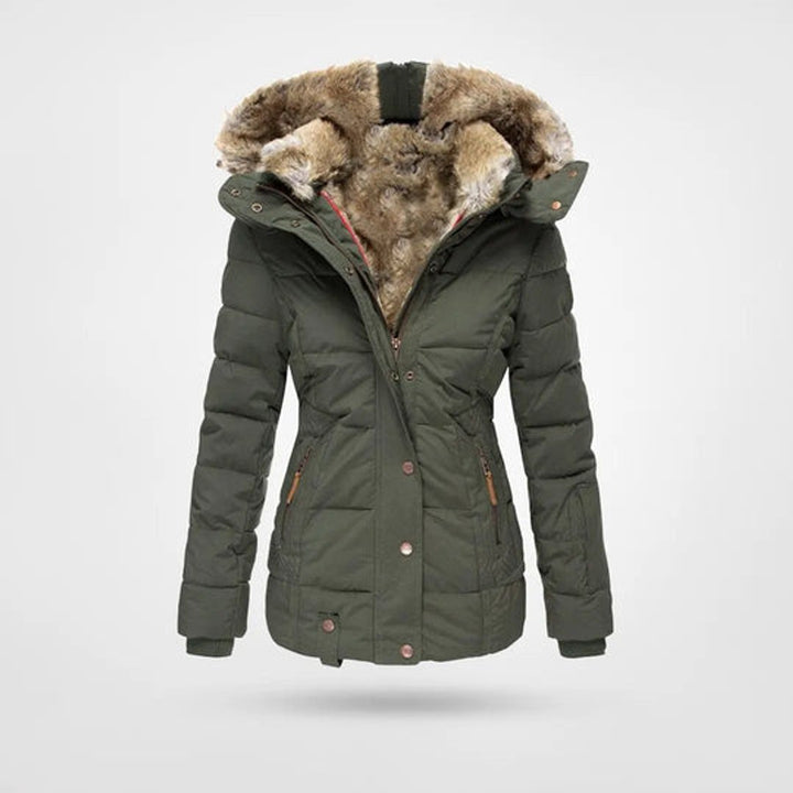 Emily Pufferjas met Capuchon
