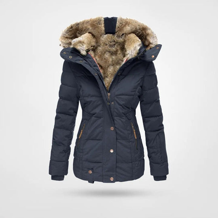 Emily Pufferjas met Capuchon