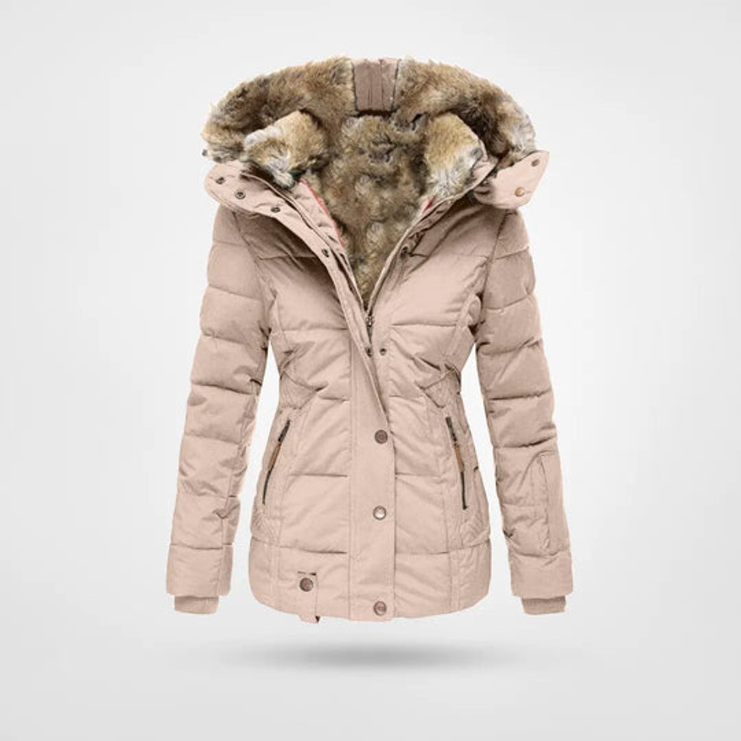 Emily Pufferjas met Capuchon