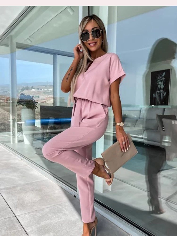 Elara Tijdloze Jumpsuit met V-hals