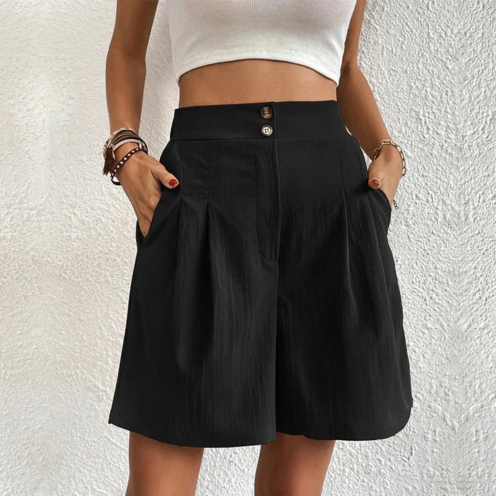 Blair Getailleerde Shorts met Knoopdetails