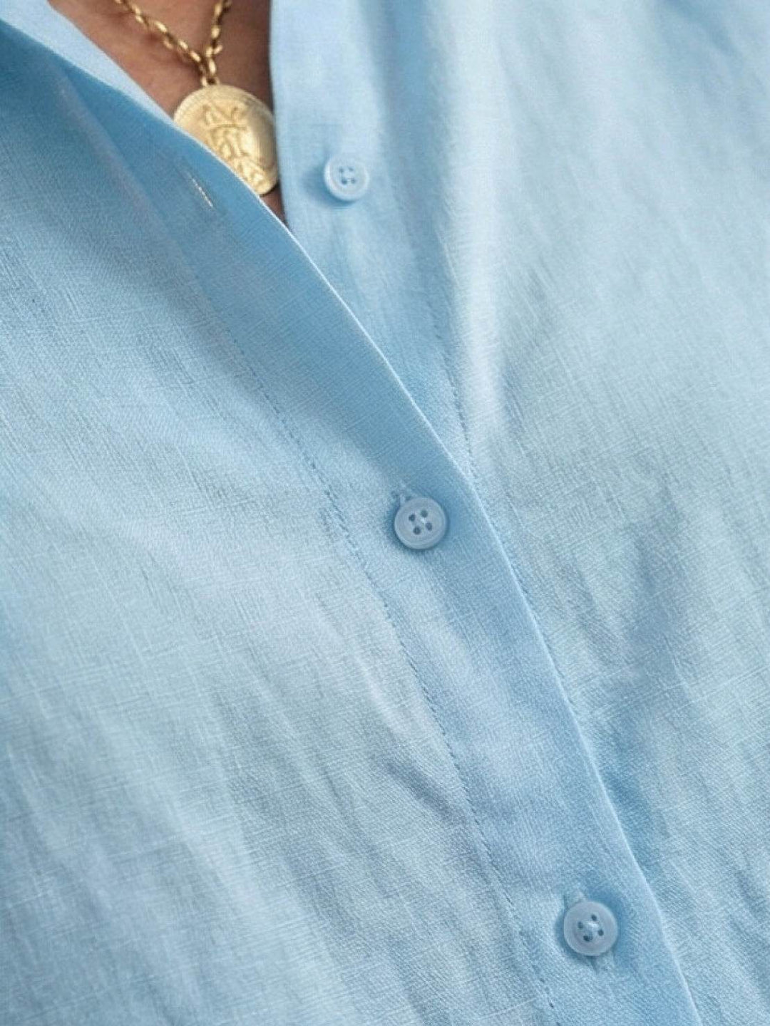 Vivian Getailleerde Set met Knoopdetails