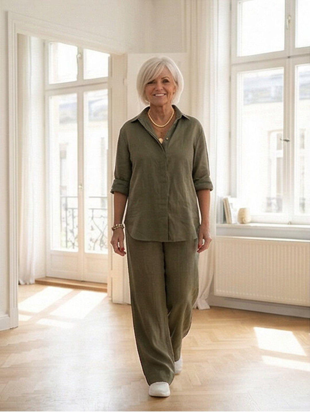 Vivian Getailleerde Set met Knoopdetails