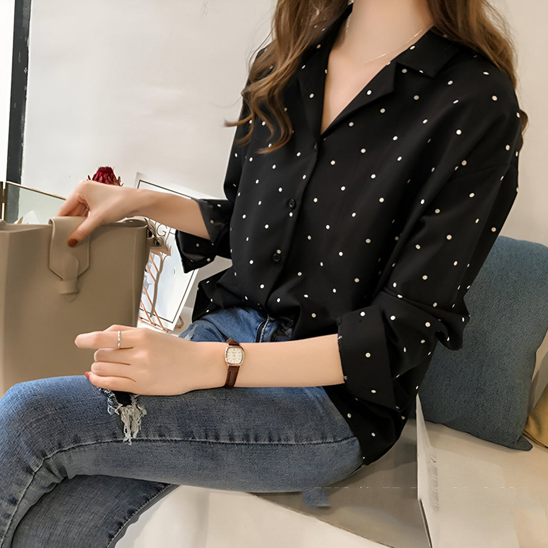 Clivia Tijdloze Blouse met Stippenprint
