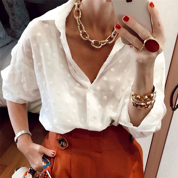Laurien Tijdloze Blouse met Stippenprint