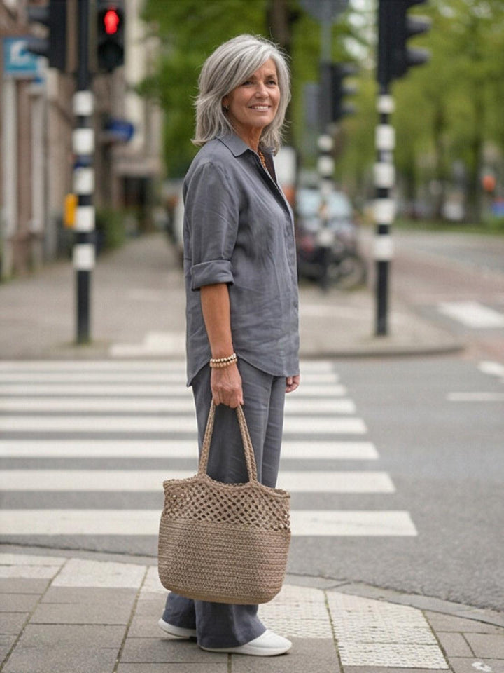 Vivian Getailleerde Set met Knoopdetails