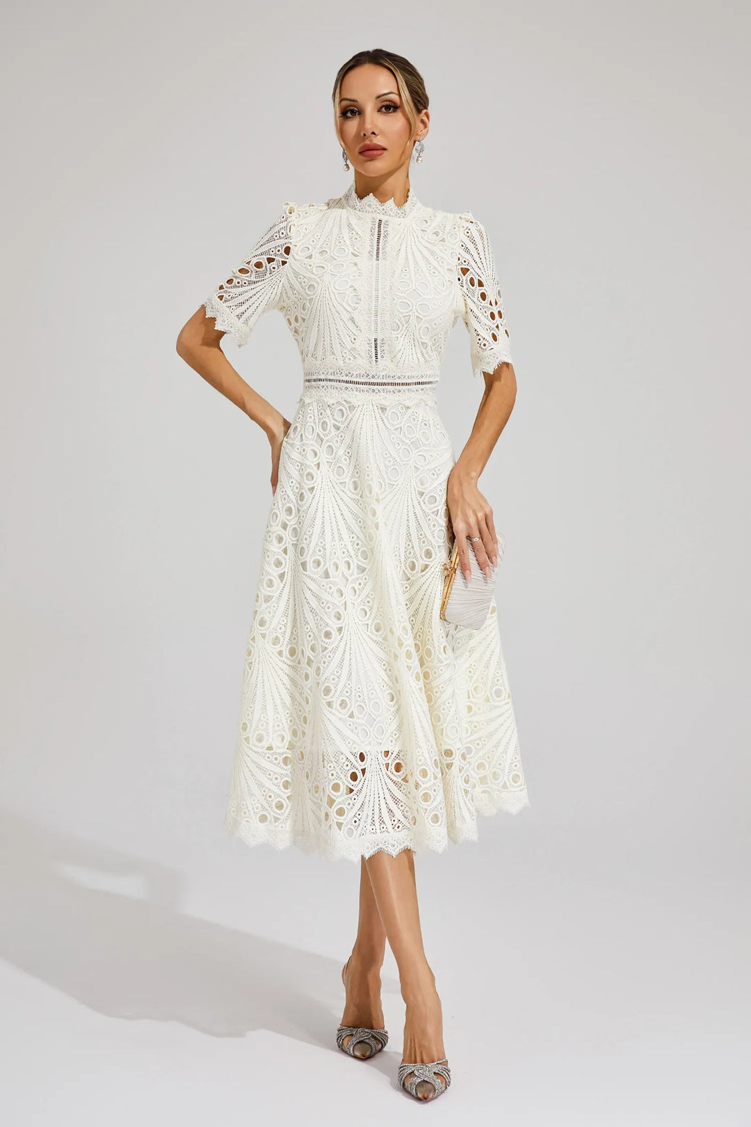 Rosalinda Elegante Midi Jurk met Hoge hals