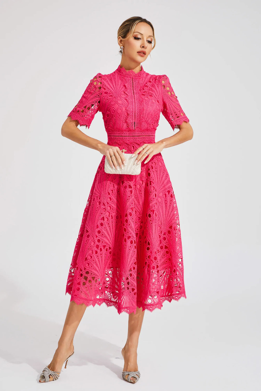 Rosalinda Elegante Midi Jurk met Hoge hals