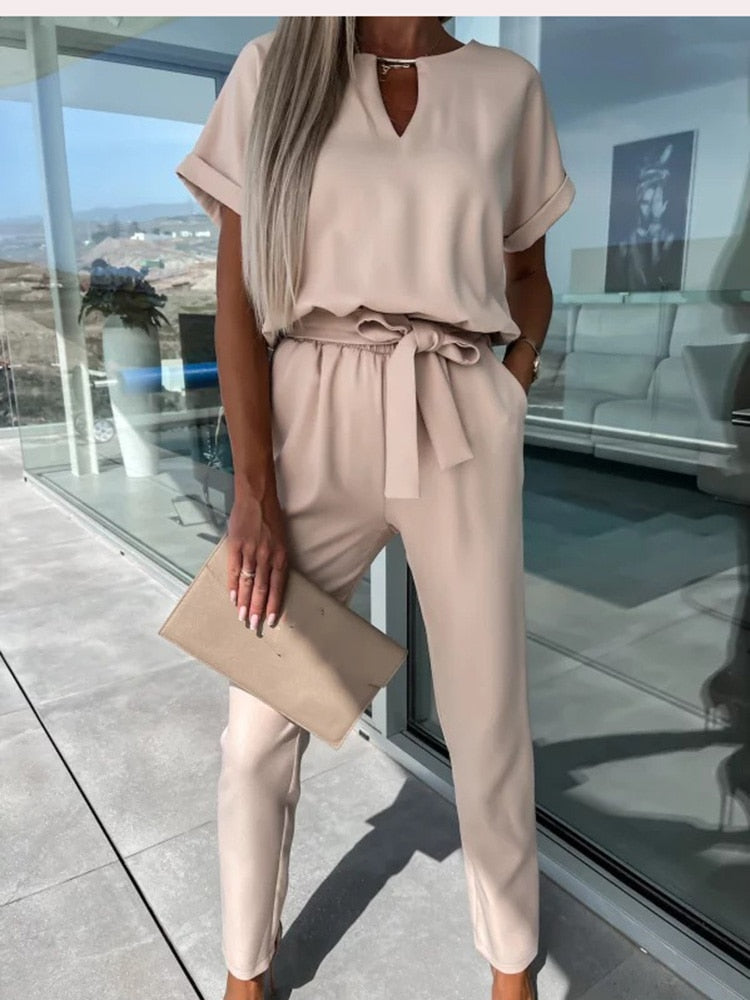 Elara Tijdloze Jumpsuit met V-hals