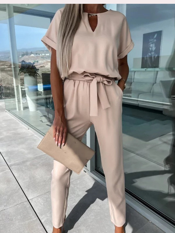Elara Tijdloze Jumpsuit met V-hals