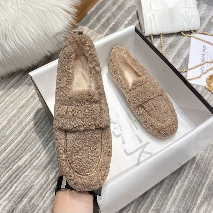 Rosie Teddy Loafers met Ronde Neus