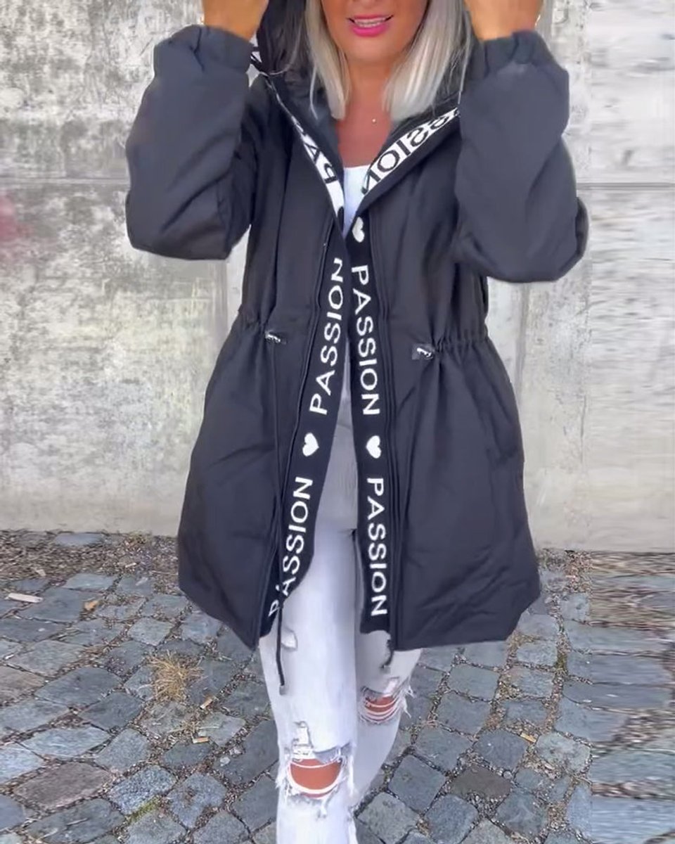 Evelyn Winterjas met Capuchon