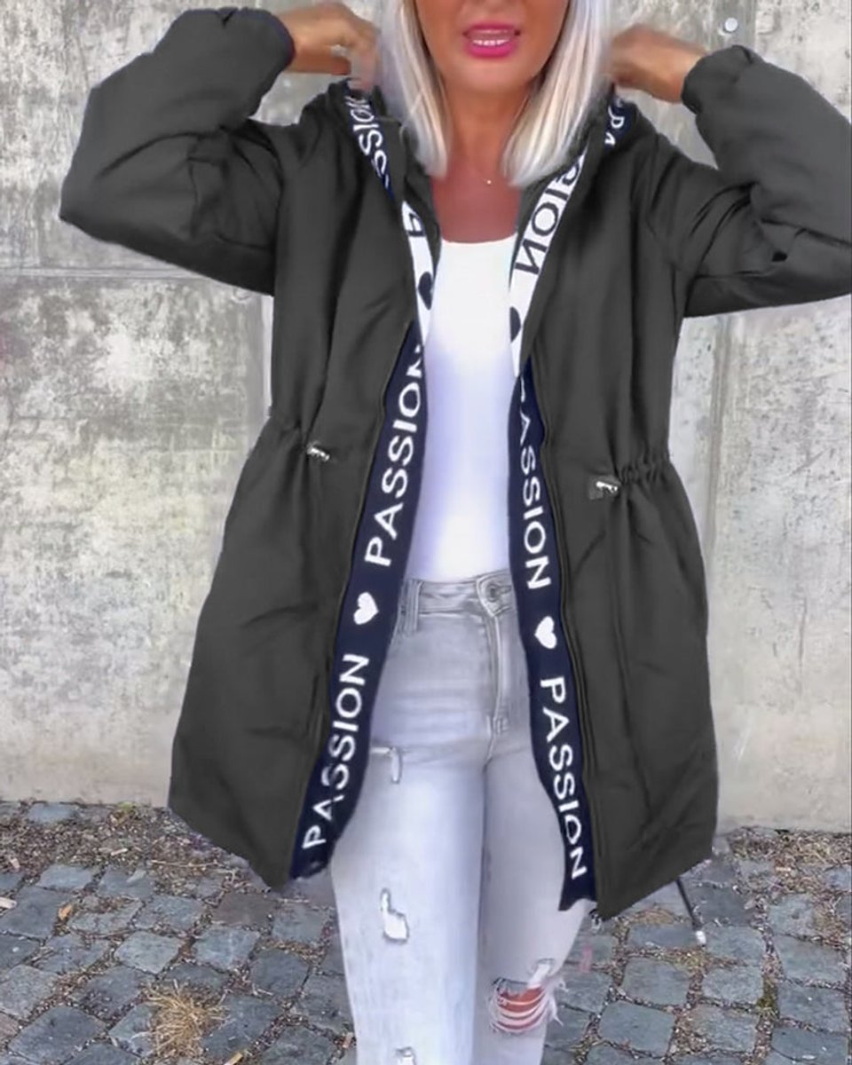 Evelyn Winterjas met Capuchon