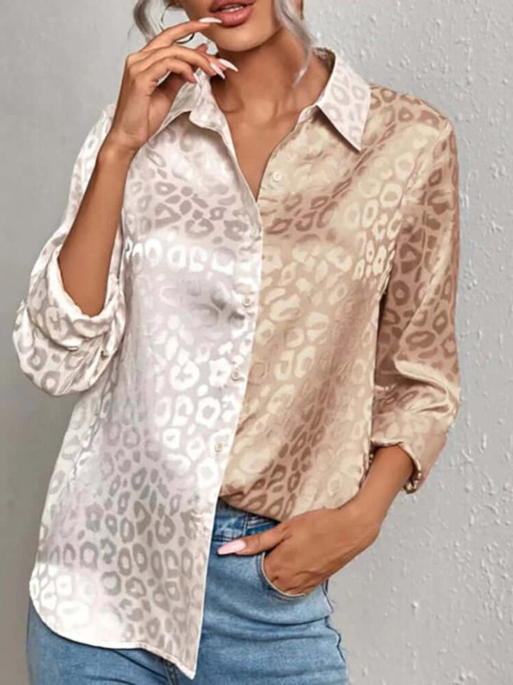 Emily Lange Satijnen Blouse met Dierenprint
