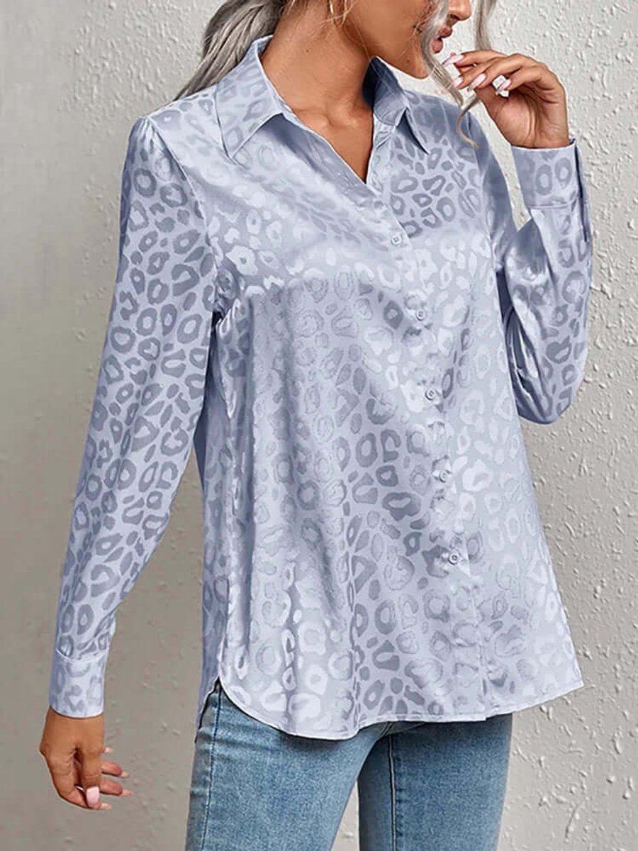 Emily Lange Satijnen Blouse met Dierenprint