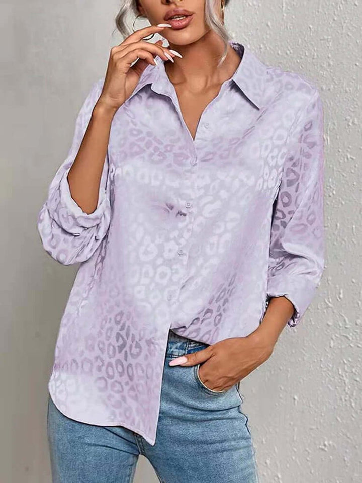 Emily Lange Satijnen Blouse met Dierenprint