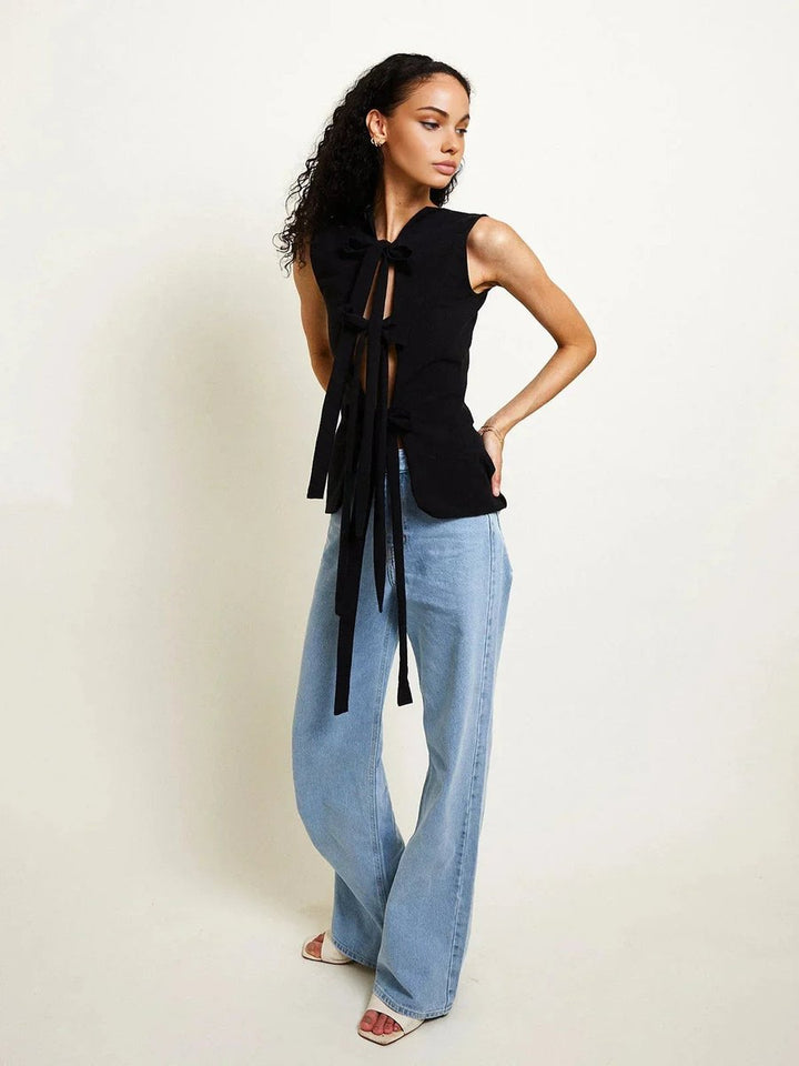 Rosie Blouse met Open Rug
