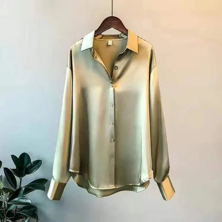 Aria Lange Satijnen Blouse met Knoopsluiting