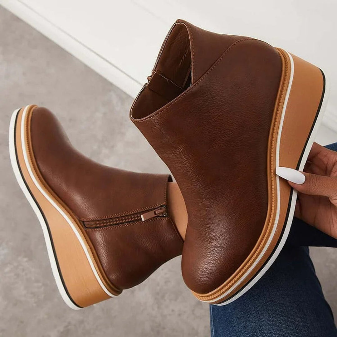 Aria Leren-look Enkellaarsjes met Sleehak