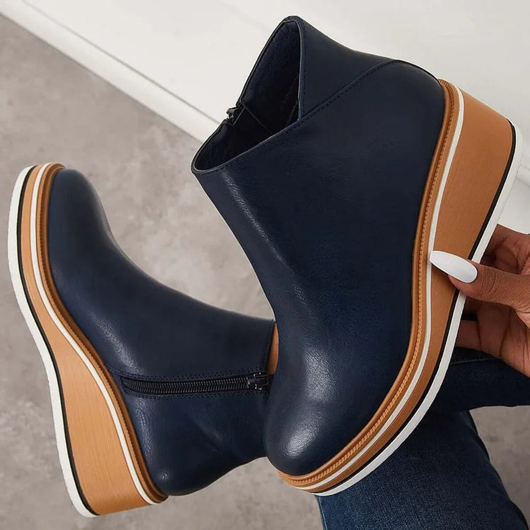 Aria Leren-look Enkellaarsjes met Sleehak