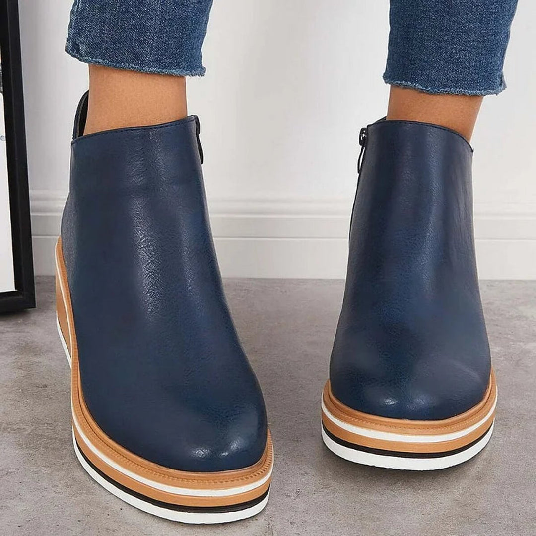 Aria Leren-look Enkellaarsjes met Sleehak