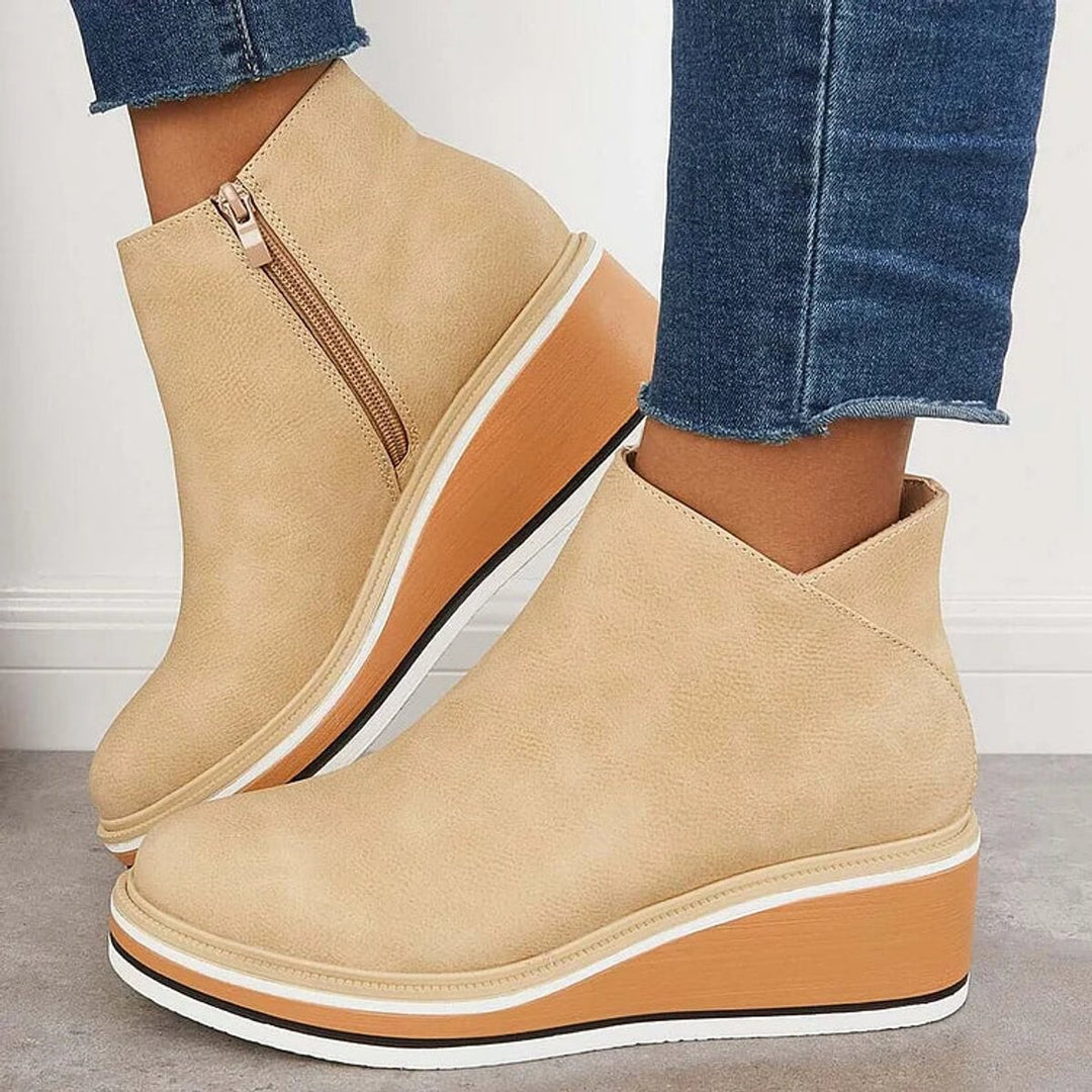 Aria Leren-look Enkellaarsjes met Sleehak