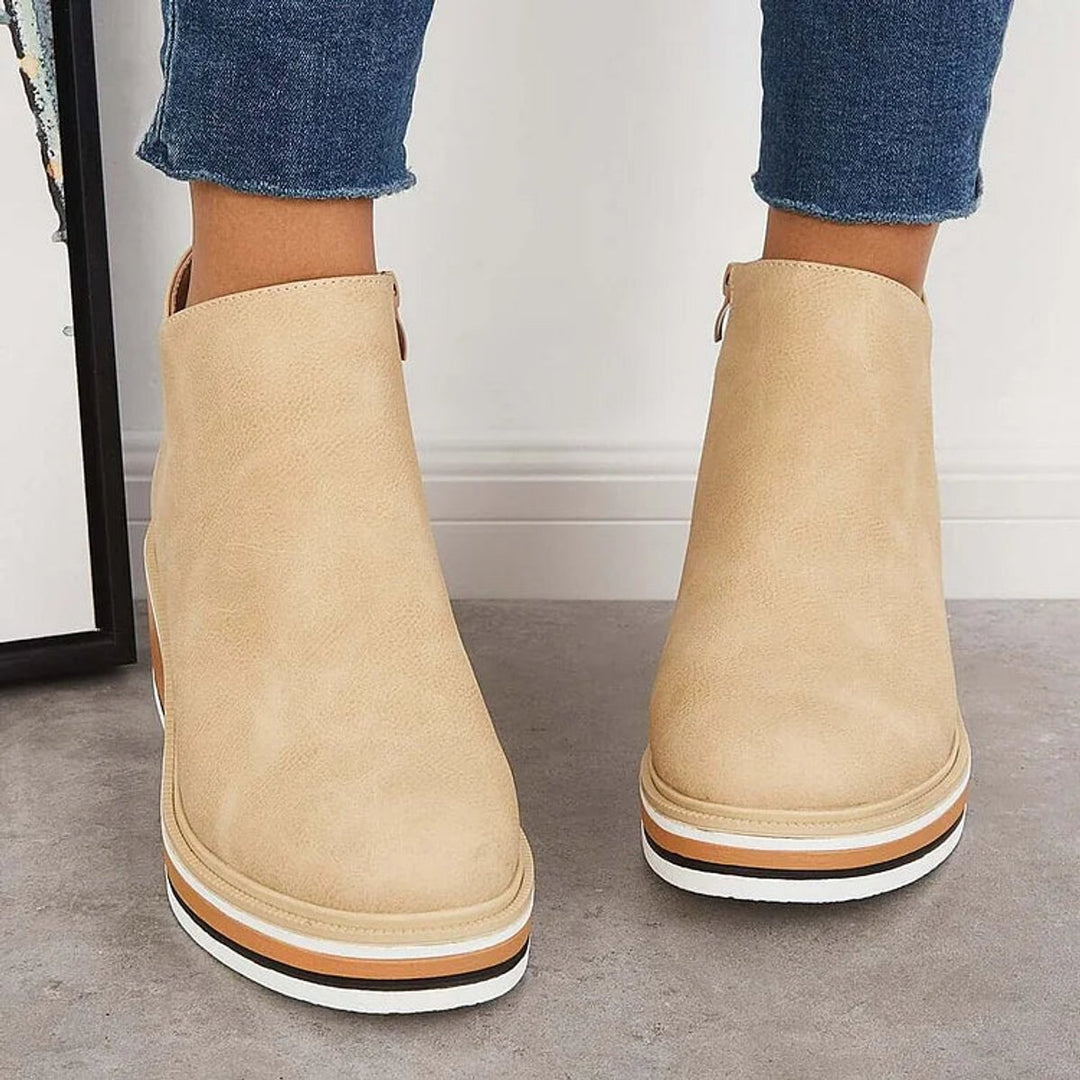 Aria Leren-look Enkellaarsjes met Sleehak